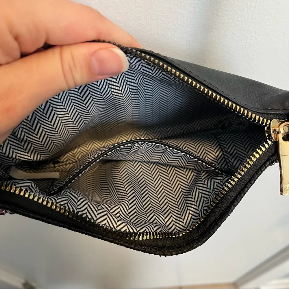 Pink rhinestone crossbody purse black with gold chain zipper pocket sequins - Image 4