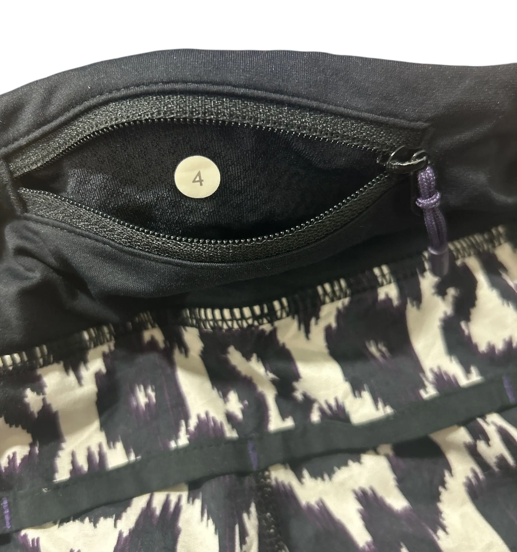 Lululemon Size 4 black, purple White Ikat 2.5” Inseam Print Run Speed up shorts - Image 5