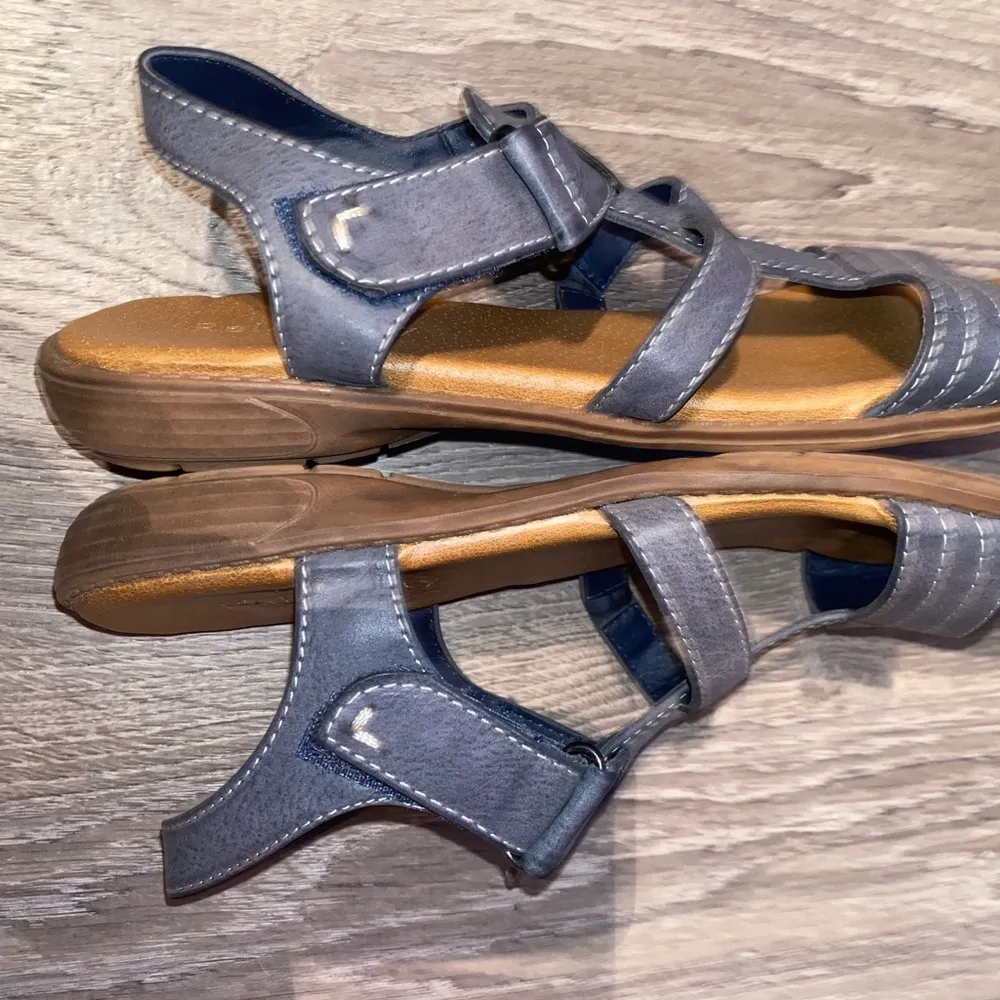 Relativity Womens Sandals 9M Blue Gray 3 Strap Faux Leather Adjustable Comfort - Image 5