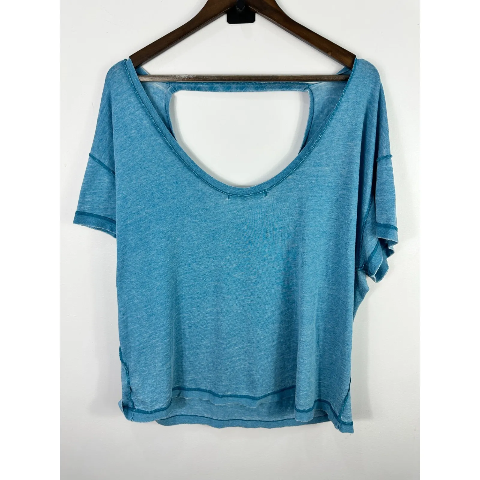 We The Free‎ Blue T-Shirt Size L Open Back Distressed Raw Hem Indie Sleaze - Image 6