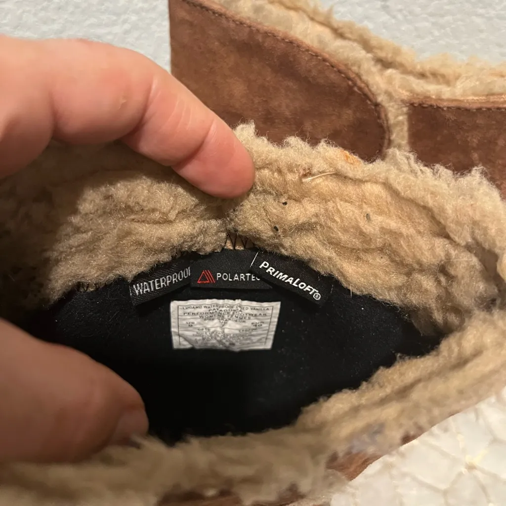 Patagonia Brown Suede Winter Boots - Image 5