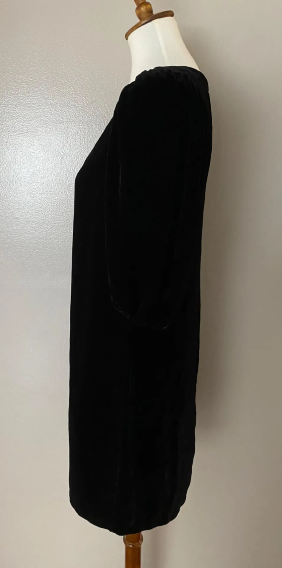 Carissa Velvet Mini Dress - Image 11