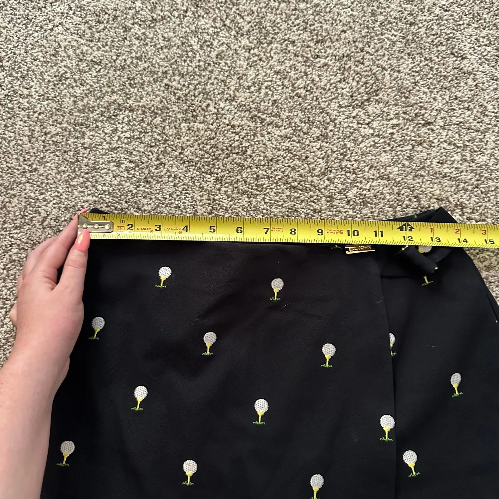St. John  Sport black golf pattern mid-length skort size 6 - Image 10