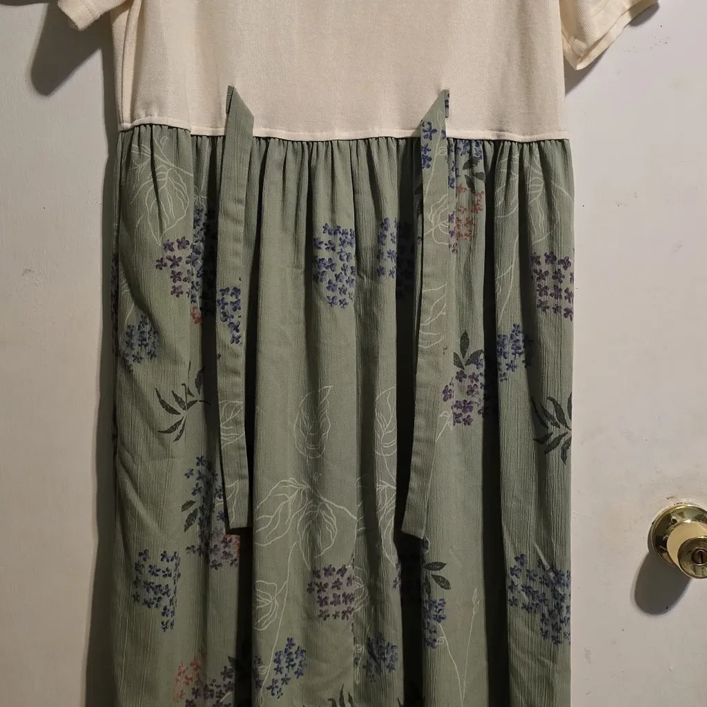 Teddi Cream‎ Knit Top Green Size M - Image 6