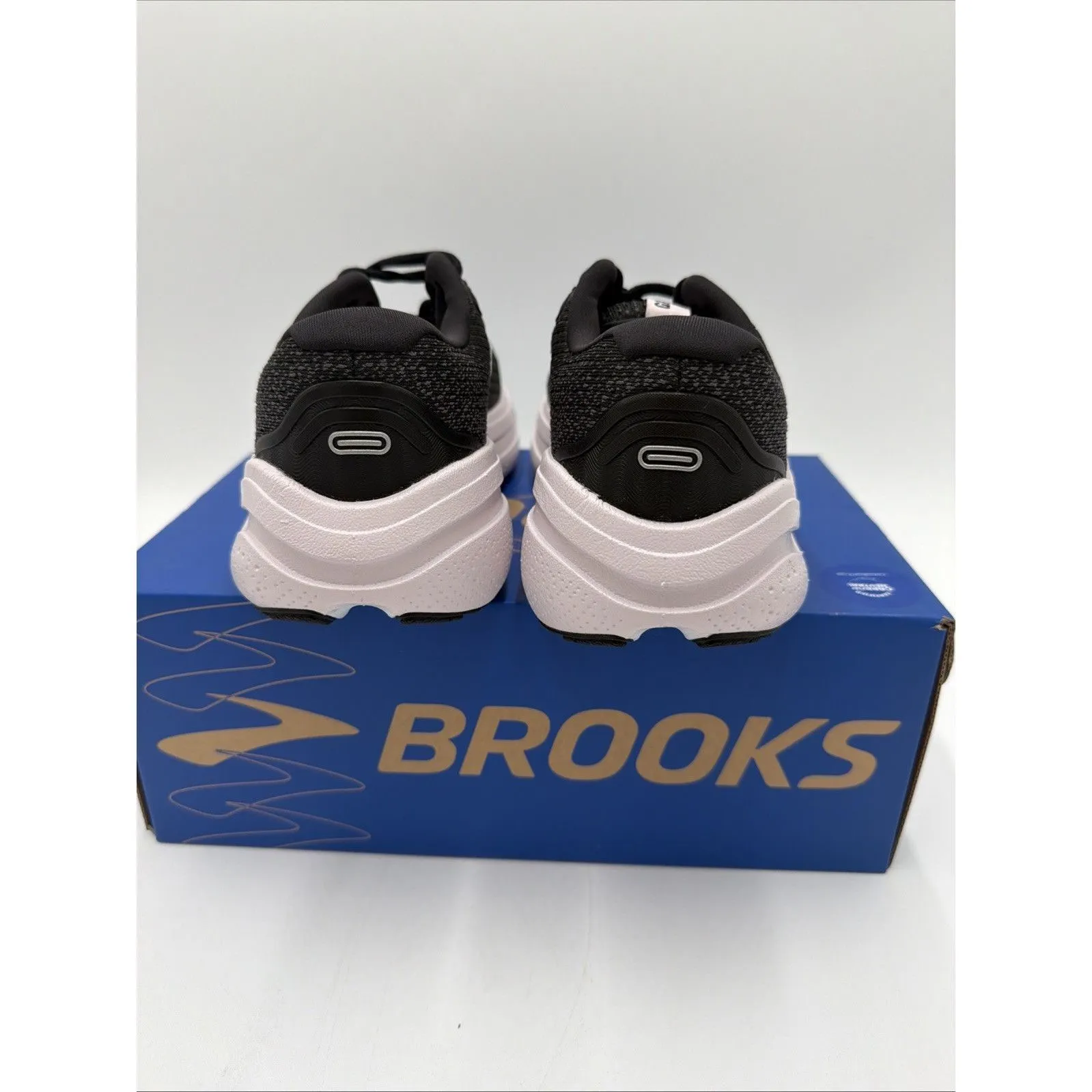 Brooks Women's Ghost Max 2 Running Shoes Orchid Ice 9- NWB - Image 6