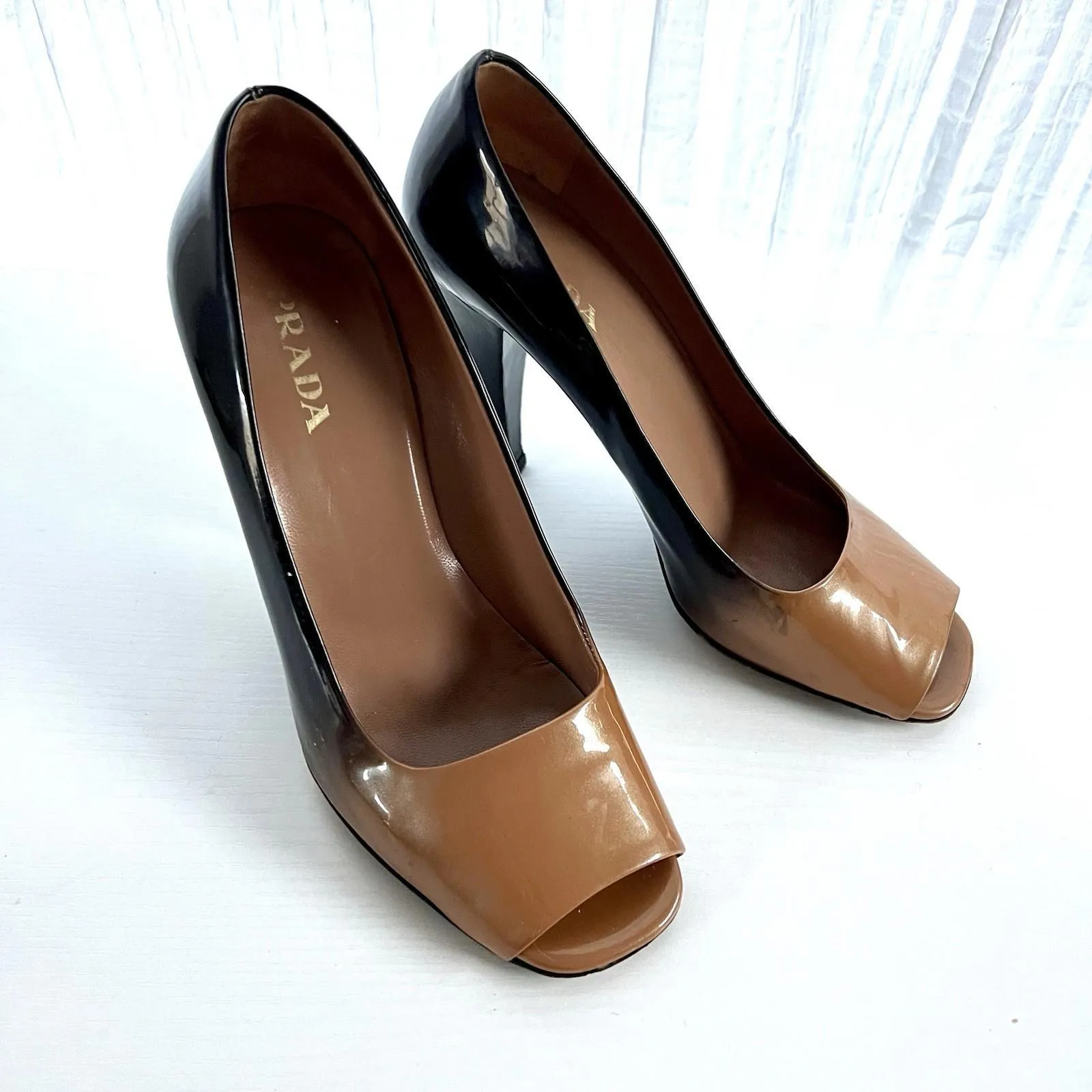 Vintage PRADA Ombré Two-Tone Patent Leather Peep Toe Heels Black Tan Block Pumps - Image 2