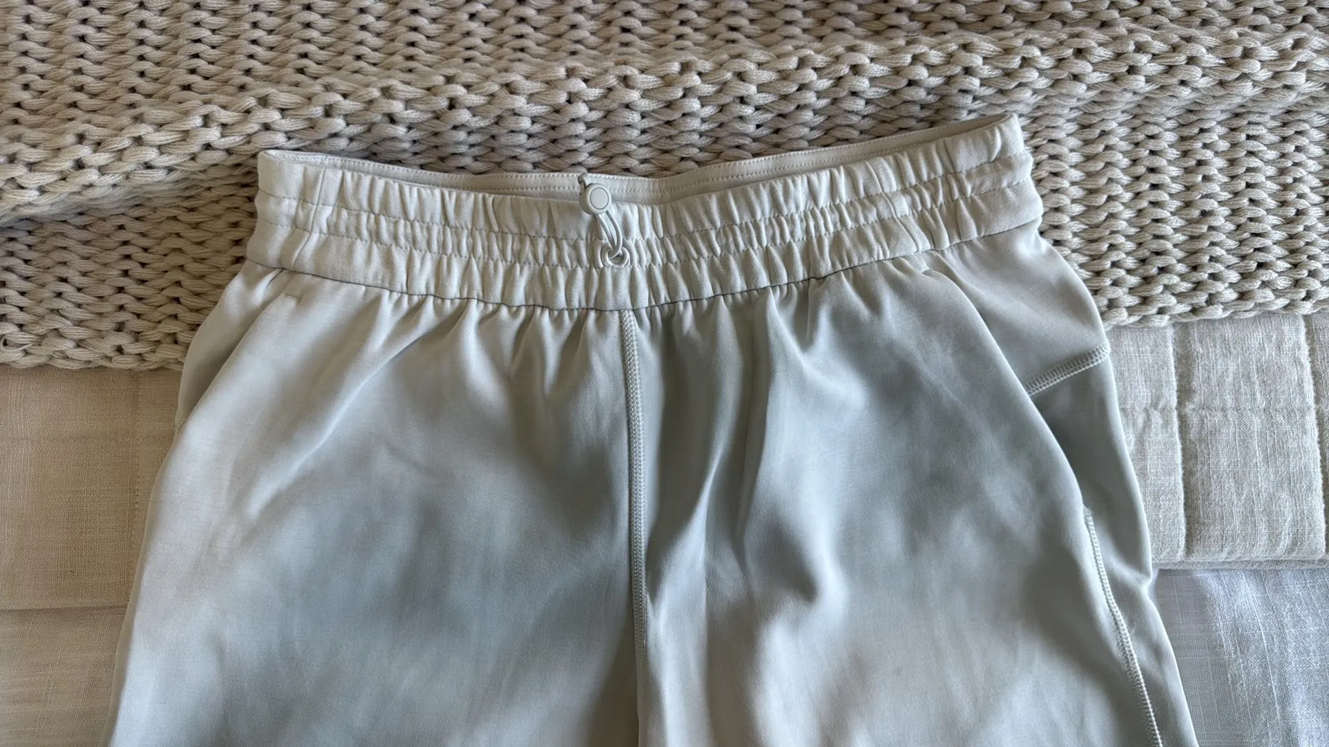Lululemon softsteam shorts - Image 3