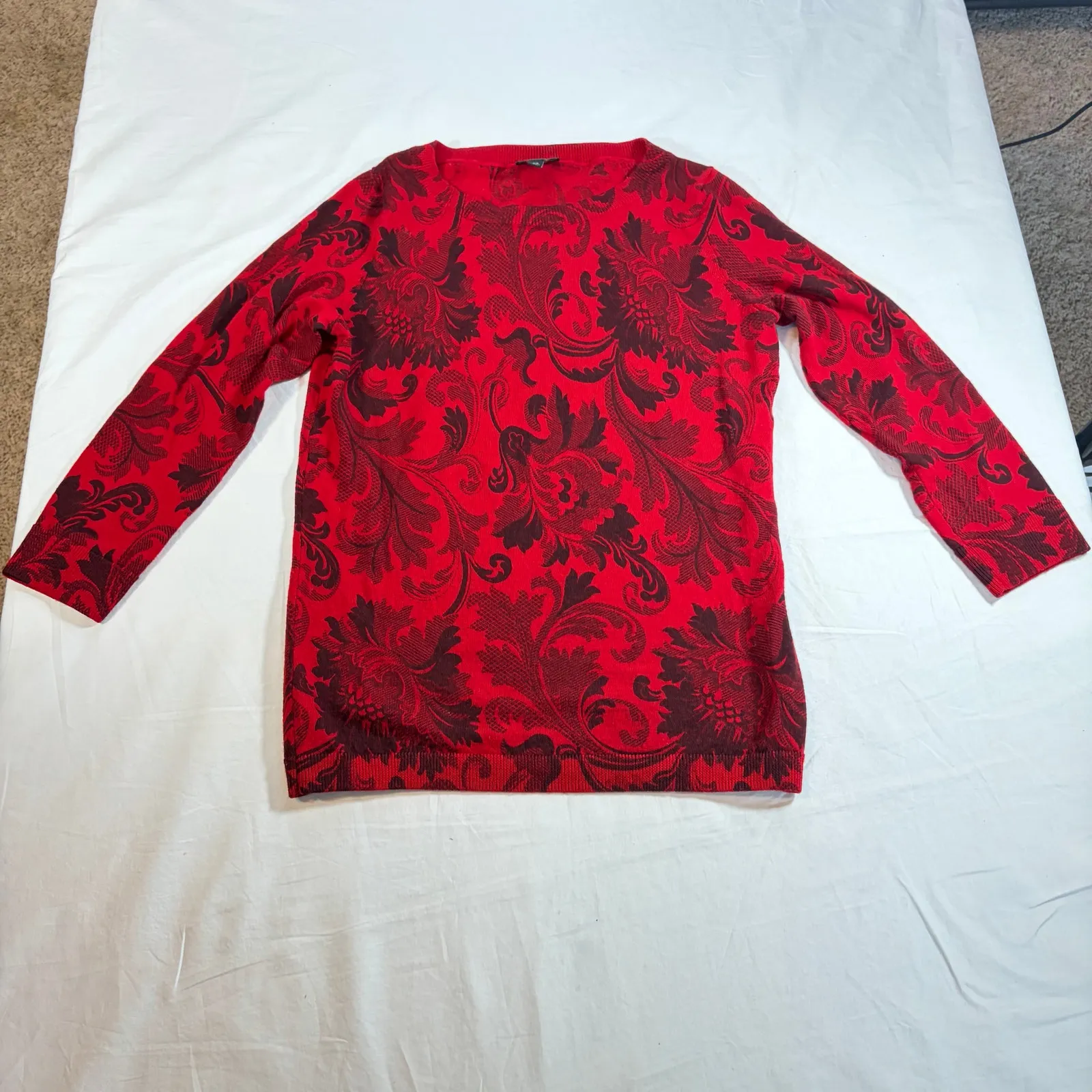 Talbots womens red sweater black floral pattern. 3/4 sleeve crew neck. Size XS - Image 6