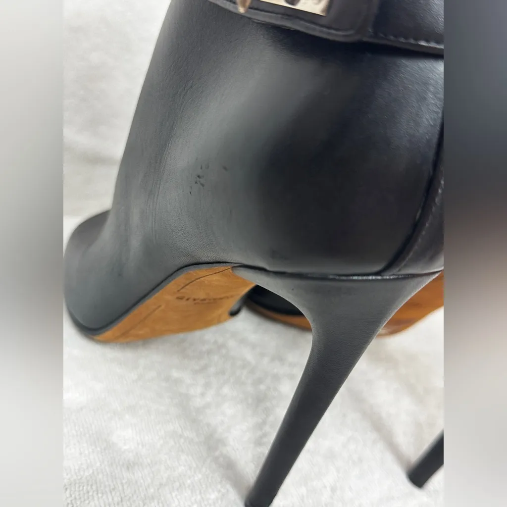 GIVENCHY Elegant Sexy Black Leather Shark Lock Peep Toe Booties Size 40 - Image 9