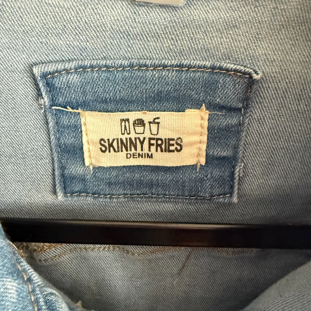 Light Wash Denim Jacket Stretch Button Front Small Skinny Fries Blue - Image 5