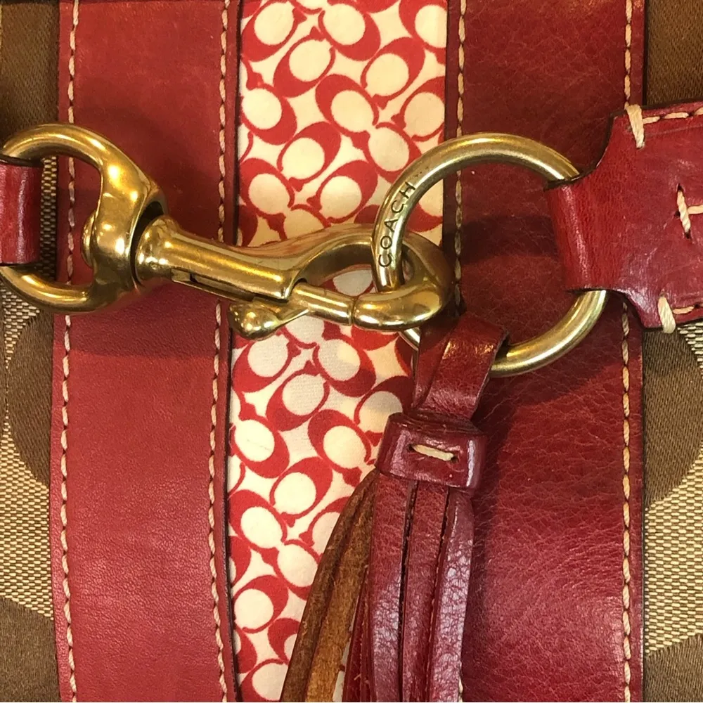 COACH Hampton Signature Logo Canvas Red Leather Shoulder Bag Rare - Image 5