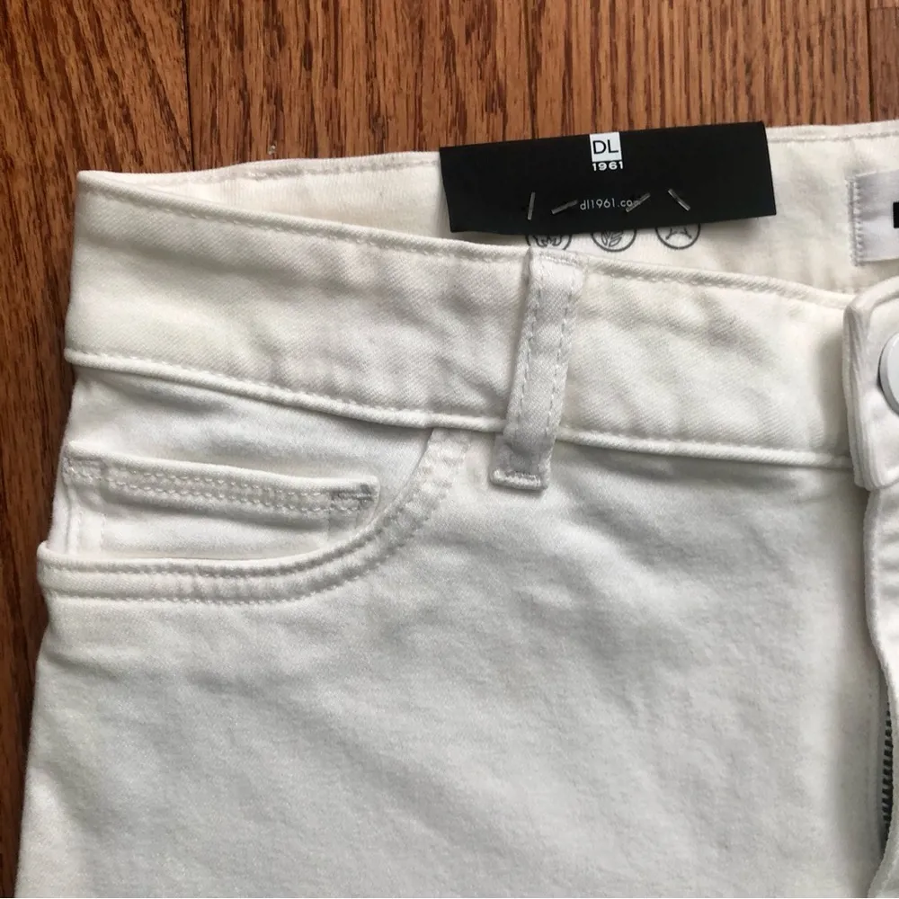 DL1961 Smart Denim Florence Cropped Instasculpt White denim Women’s Size 28 NWT - Image 5