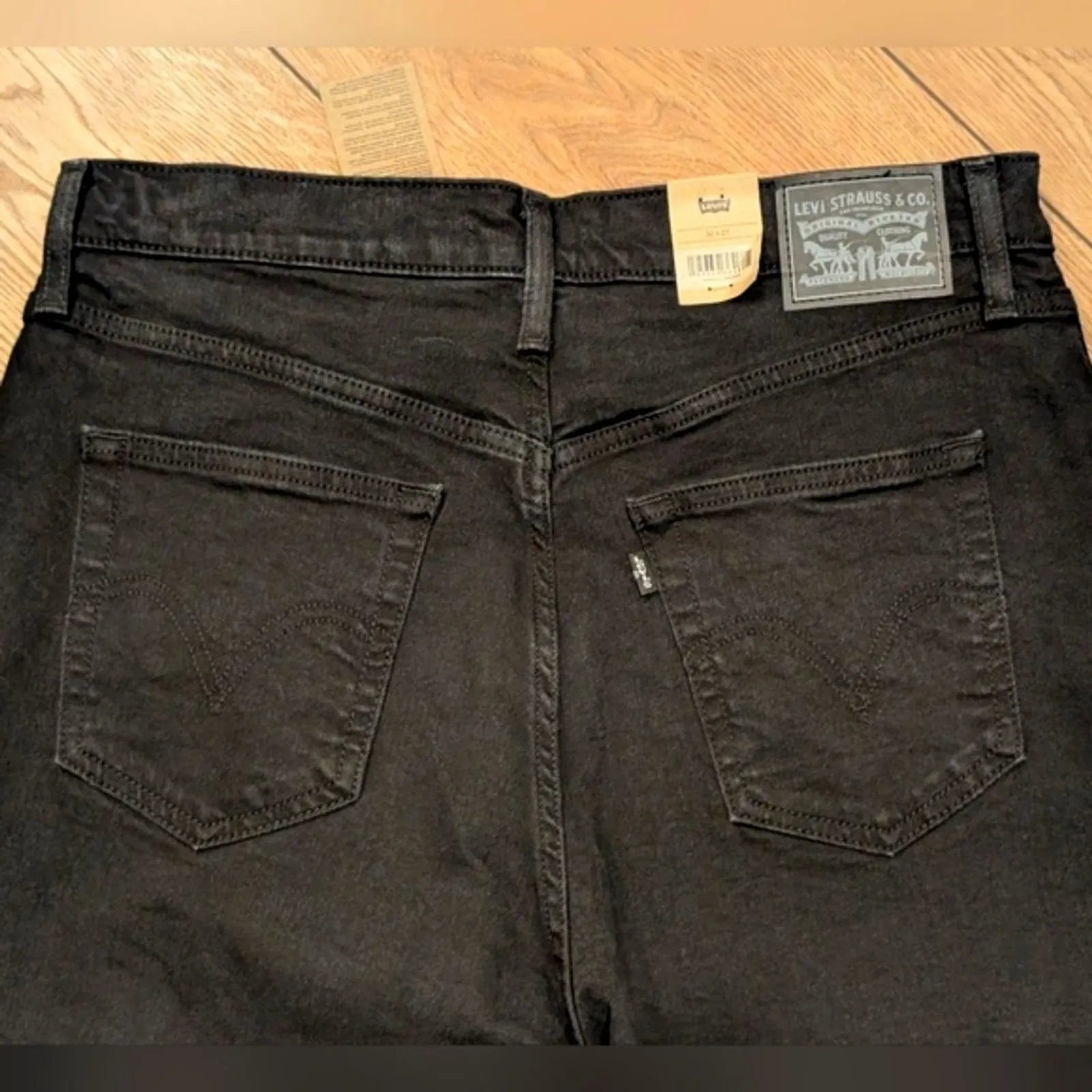 NEW‎ Levi's Womens 32 Jeans High Rise Mom 90s Style Black Denim Tapered Leg NWT - Image 8