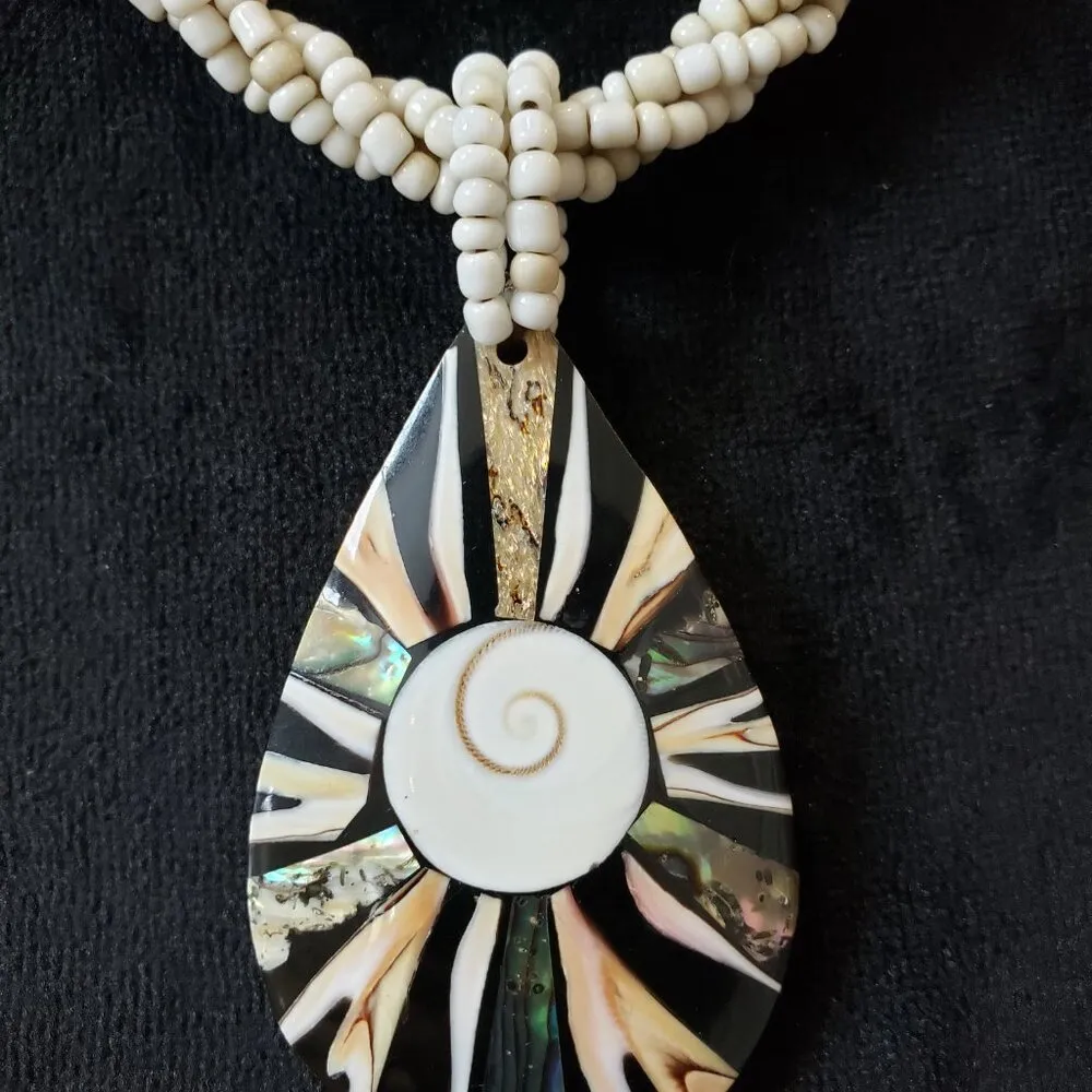 Women's Fashion White Seed Bead Abalone Shell Striped Shiva Eye Pendant Necklace - Image 3