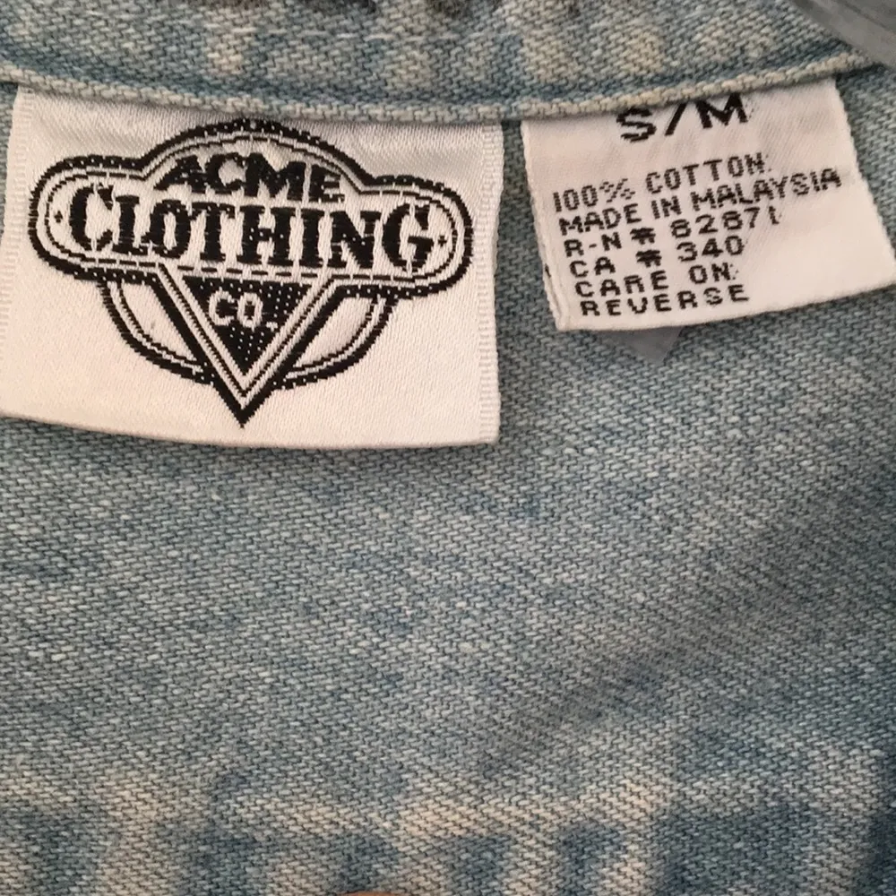 FINAL MARKDOWN Rare vintage acme bugs bunny denim jacket s/m Size undefined - Image 4