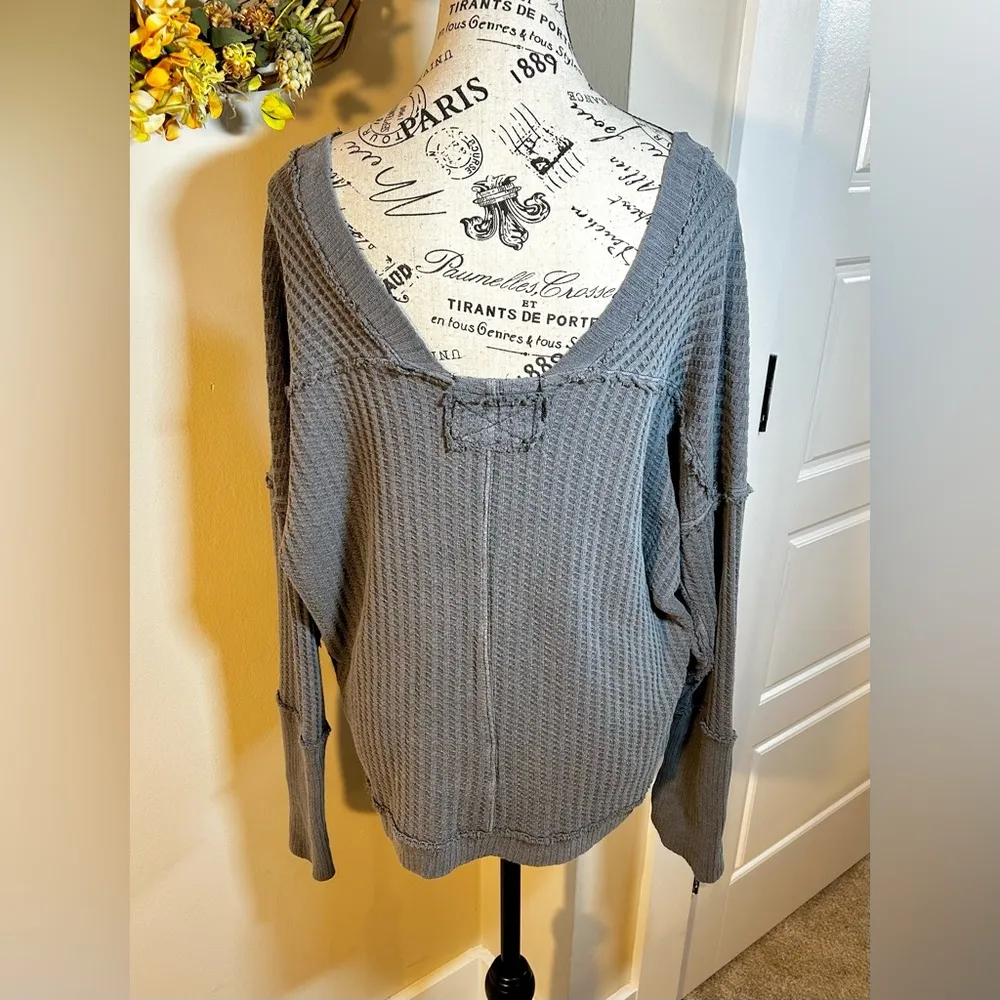 WE THE FREE Magic Oversized V-Neck Exposed Seam Thermal in Black(charcoal) Sz L - Image 7