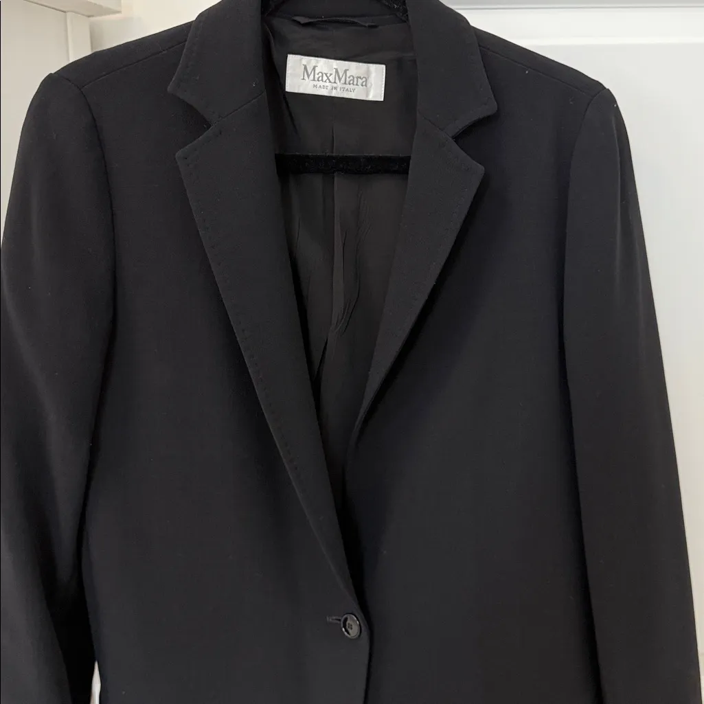 Max Mara Virgin Wool Black Blazer Pointed Collar Button Closure Size 8 - Image 9