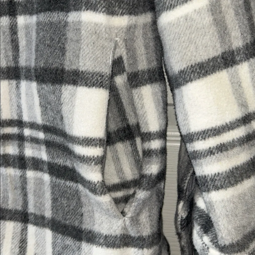 Thread & Supply Womens Gray Plaid Shacket Size Medium‎ - Image 6