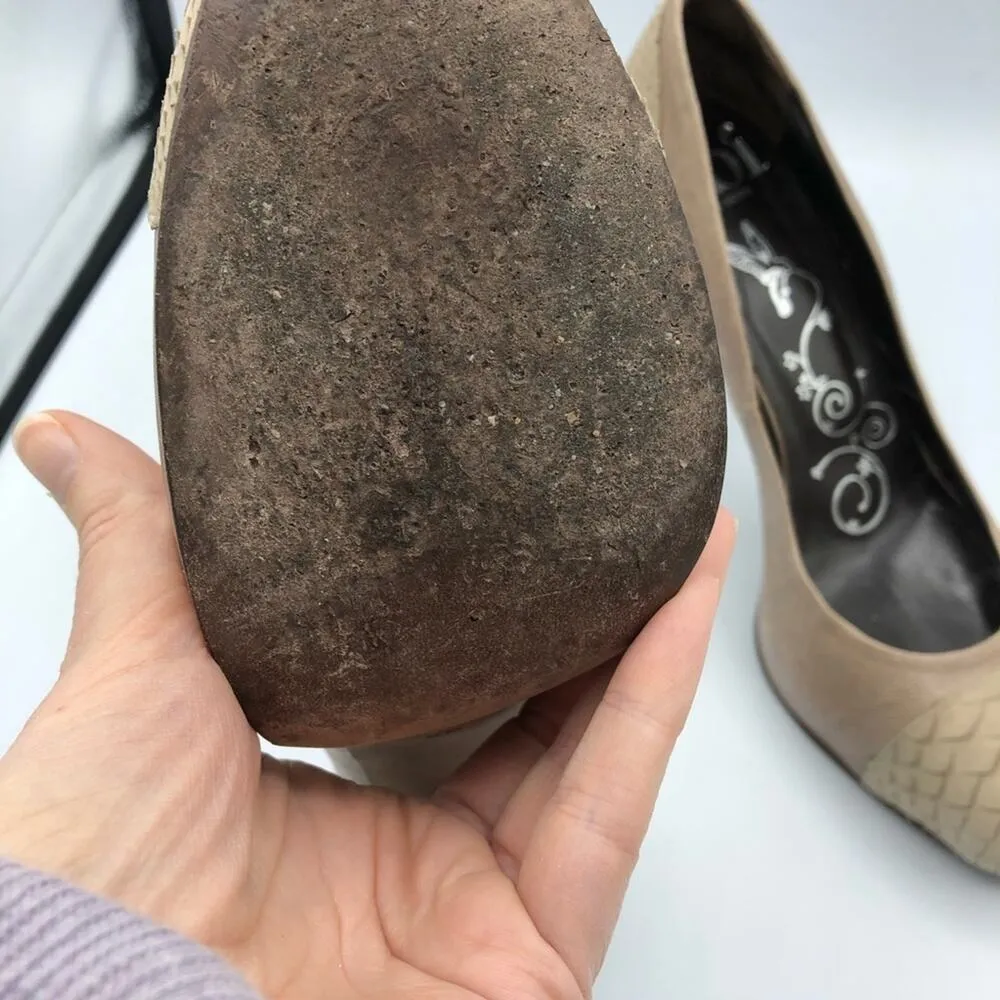 Tibi Tan Suede Pumps Wood Heels Womens 8 Cap Toe Snake Embossed Preppy Pumps - Image 5