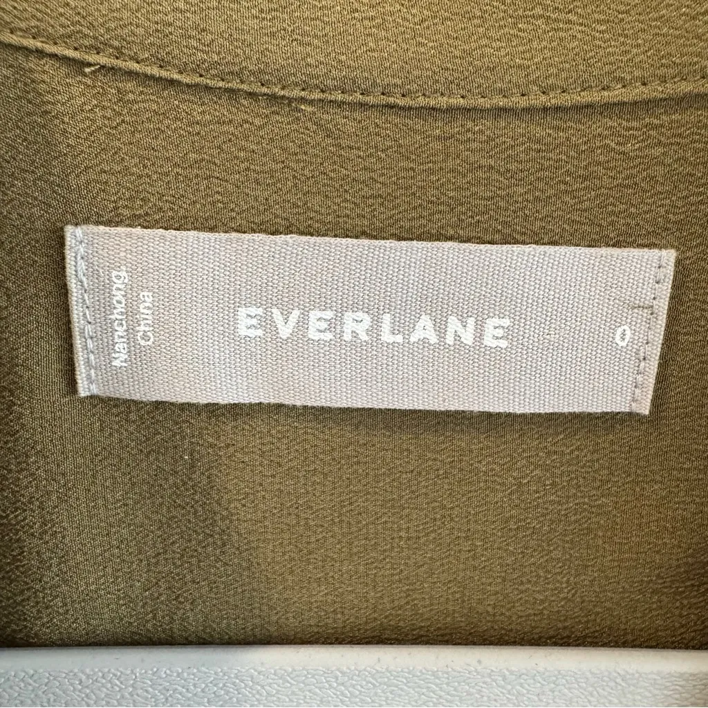 Everlane Olive Green Silk Button Up Shirt Size 0 - Image 2