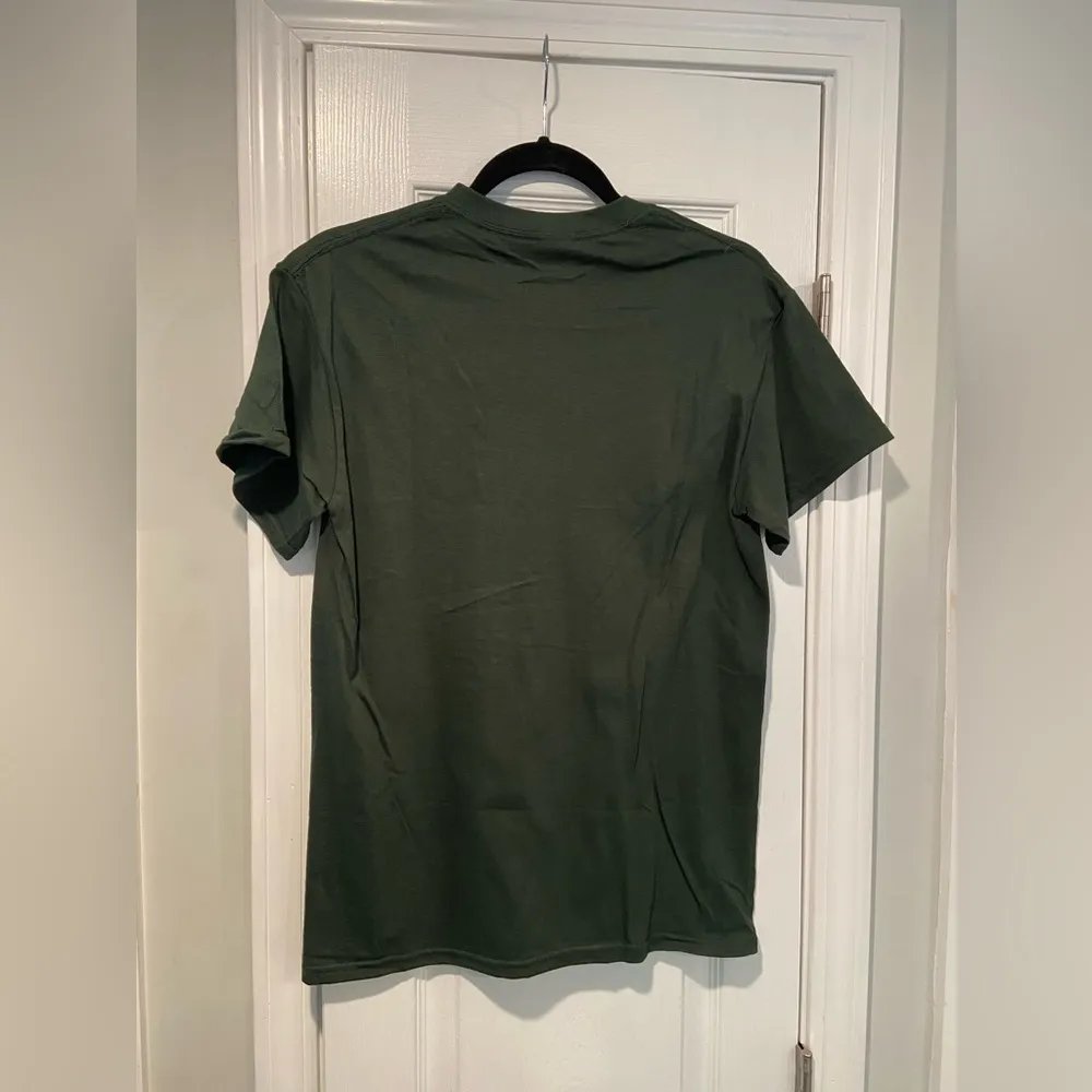 NWOT Green Size L Graphic Print Tee Shirt Love Camping Drinking Woods Funny - Image 7