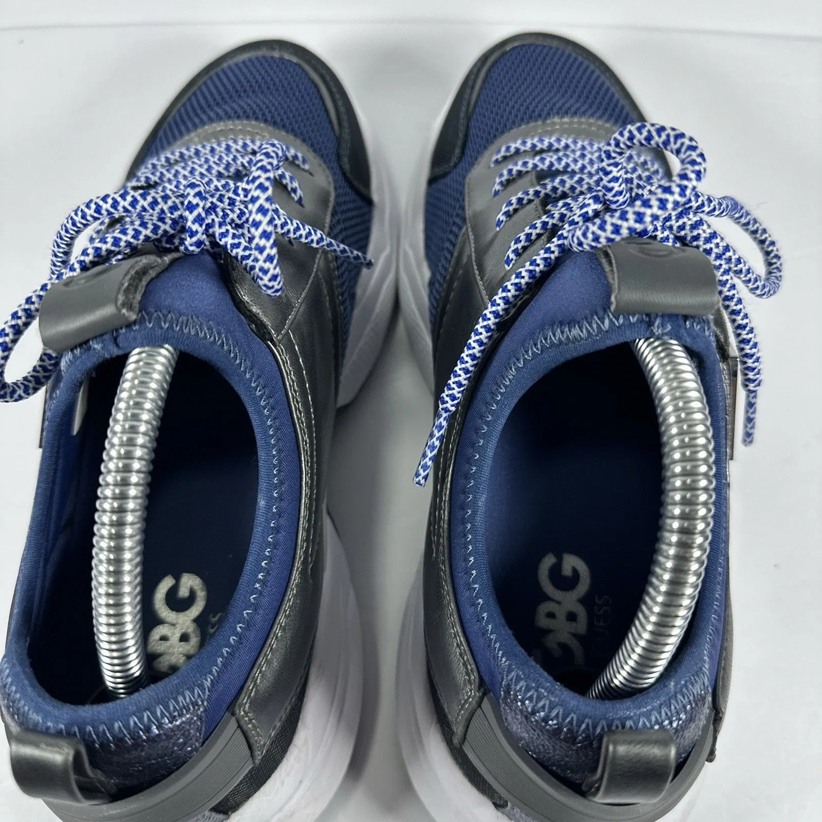 G by Guess Jimmi Lace Up Sneakers in Blue and Gray Size 9 - Image 4