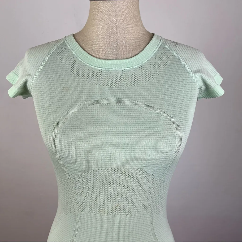 Lululemon Swiftly Tech Short Sleeve Crew in Rip Tide - Image 4
