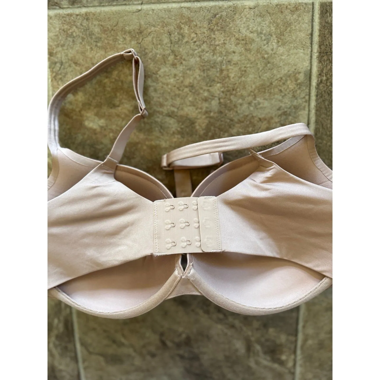 Skims Ultimate Collection Pushup Plunge Bra Clay Size 36DD - Image 6