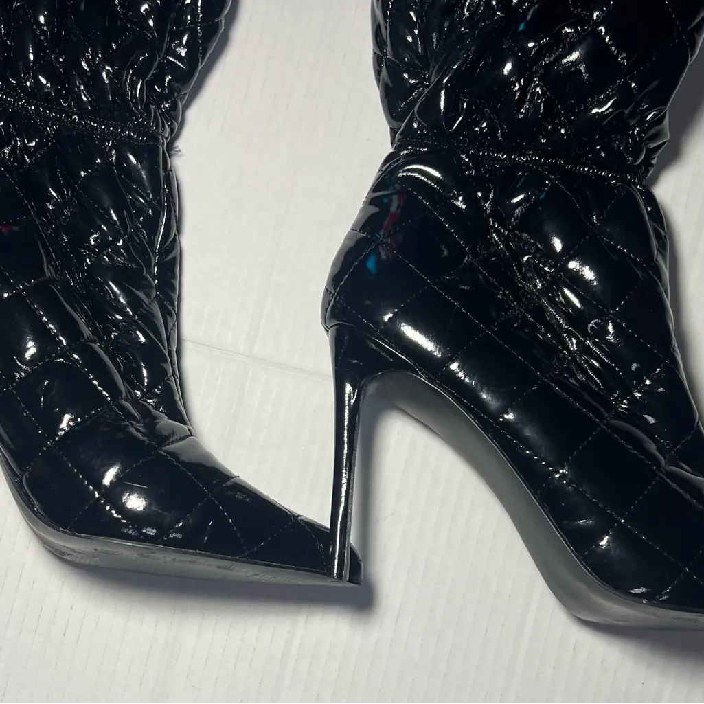 Black Patent Leather puffer knee high boots size 9M - Image 5