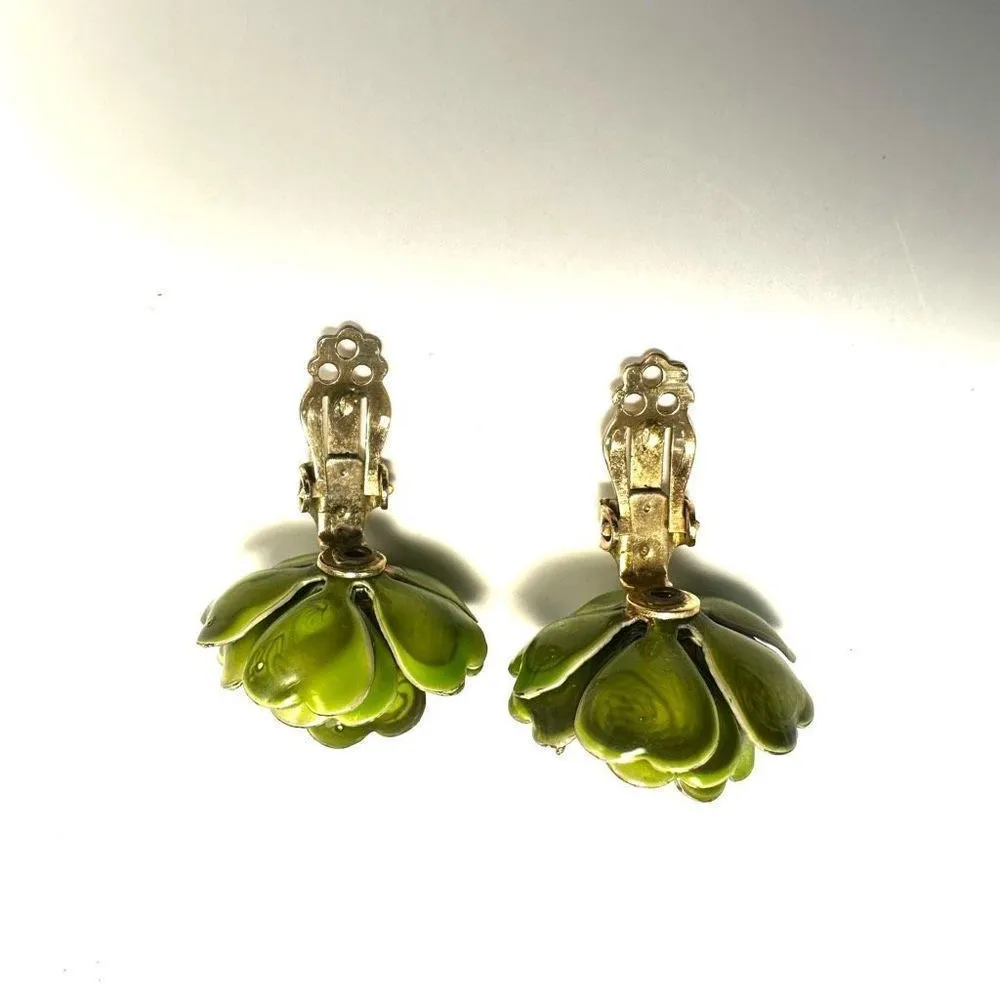 Green flower heart vintage clip on earrings - Image 4