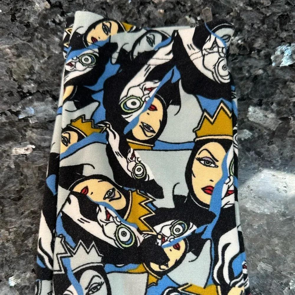 LuLaRoe Disney Collection Leggings Villains Snow White Evil Queen Women Size OS - Image 6