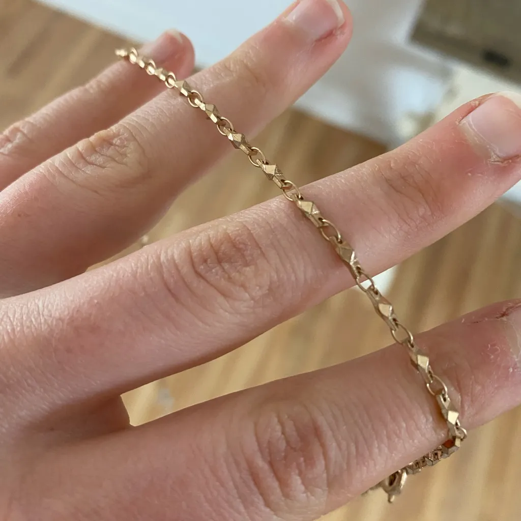 Loft rose gold long chain with small tassels and beads - Image 4