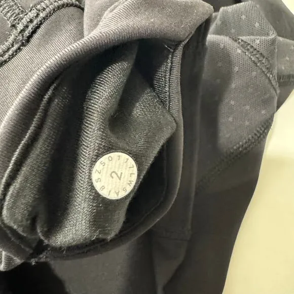 Lululemon‎ Body Con Tight Black Mesh Side Pockets Size 2 - Image 9