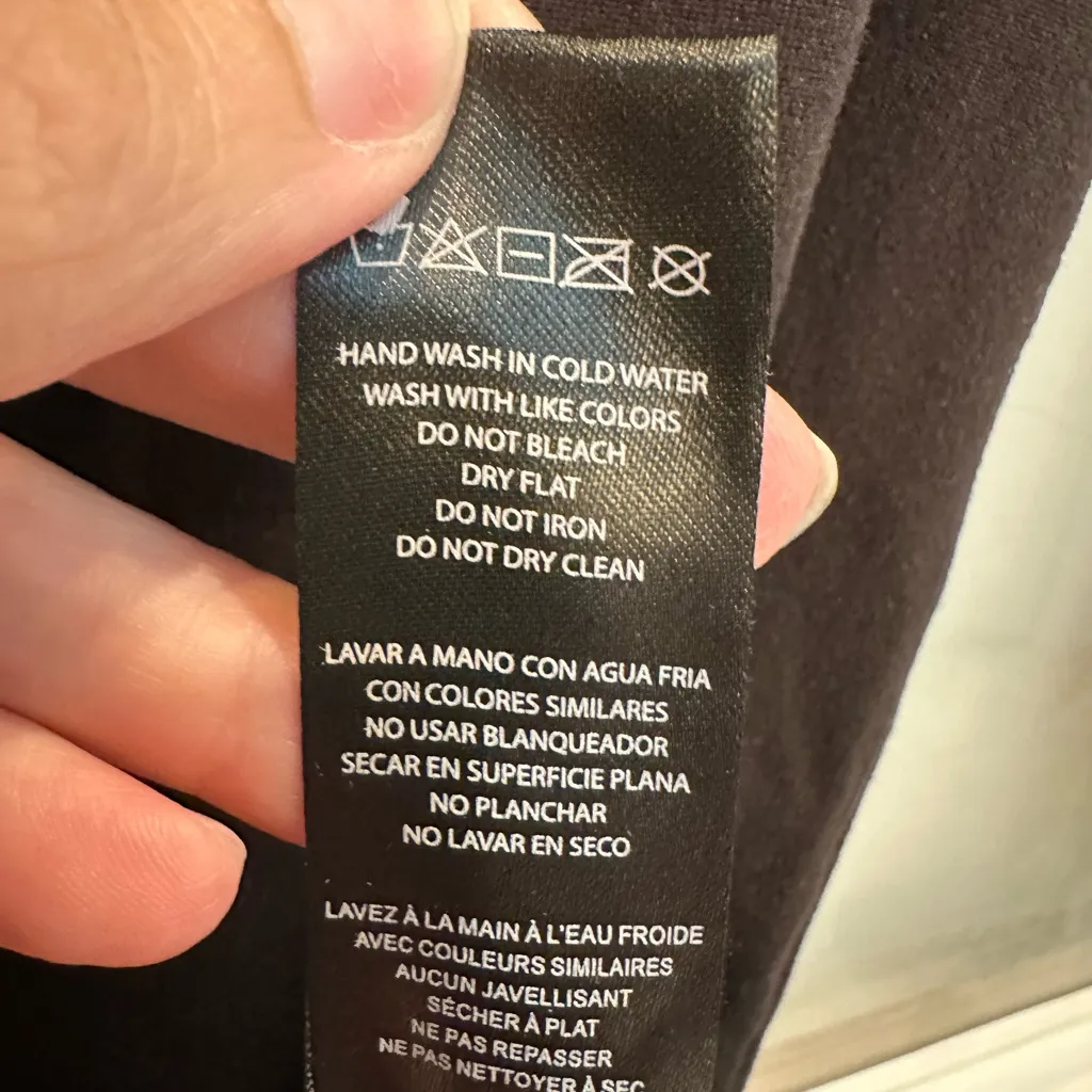 Bebe Black Mini T-Shirt Dress Kissy Lips  Rhinestones Logo Stretchy Size Medium - Image 8