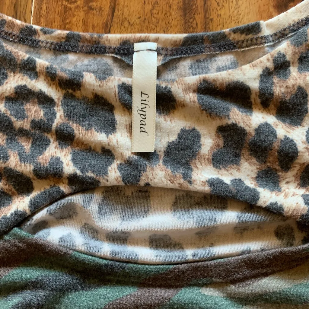Lily Pad Boutique Cheetah & Camo Short Sleeve 3x Shirt. 2316 Green - Image 2