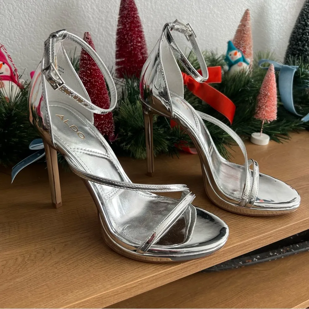 NEW Aldo Kit Patent Metallic Silver Platform Heels 6.5 - Image 2