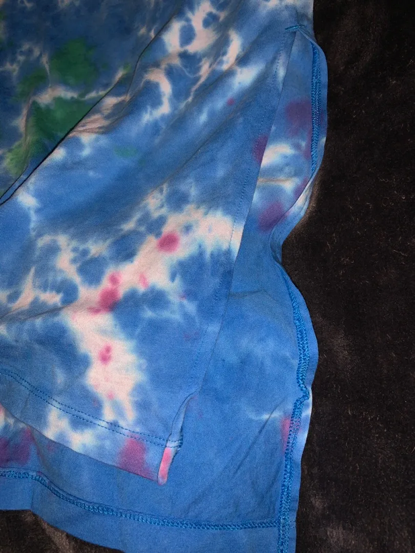 American Eagle Outfitters Tee - Image 4