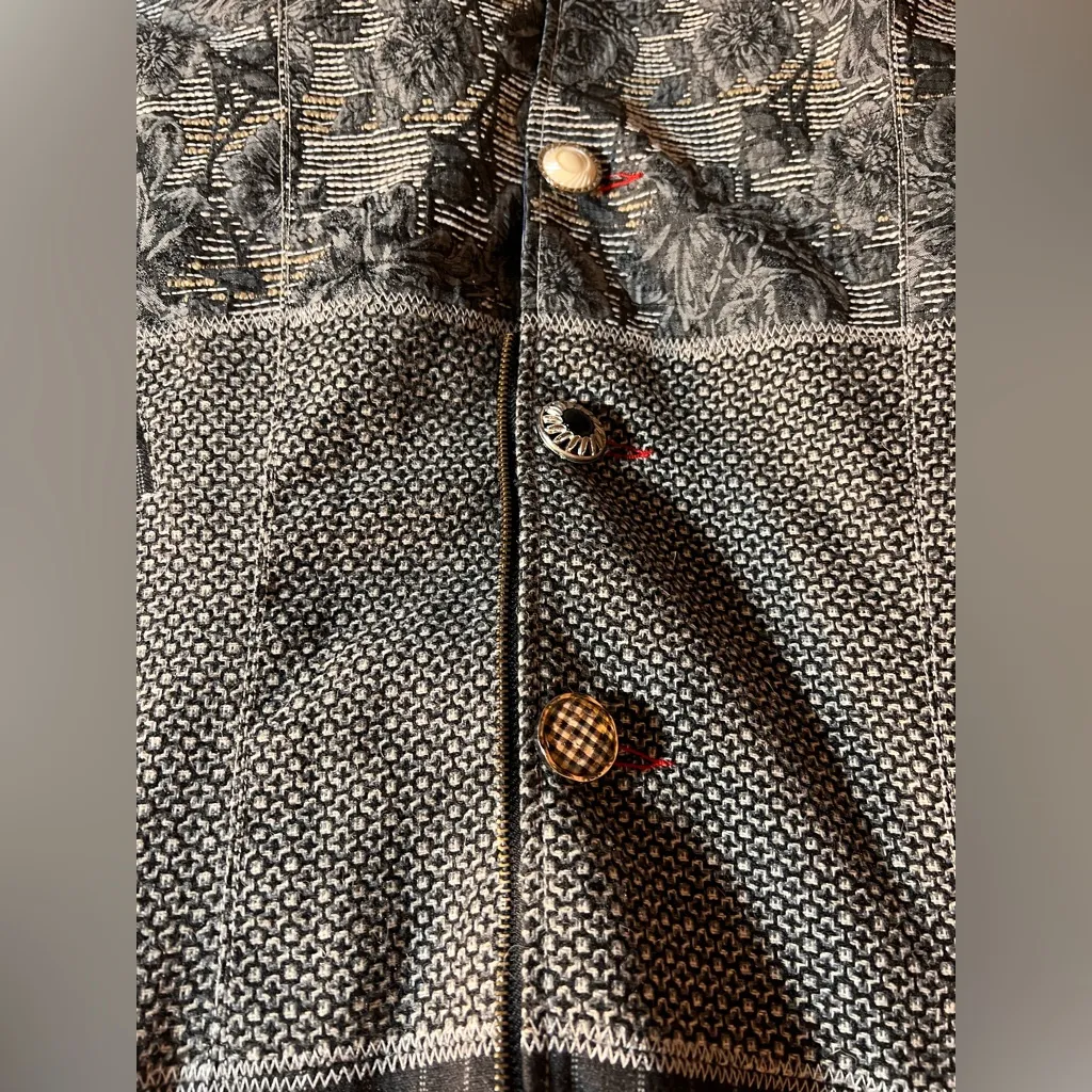 Black Gray Women's Coat mixed textured fabrics stitching buttons faux zip Y2K S - Image 6