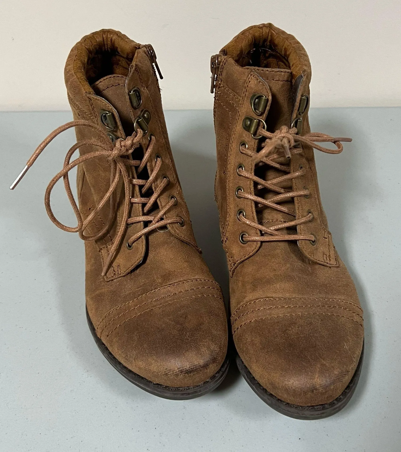 Brown Tan Suede Tie-Up Lace-Up Ankle Boots Booties Shoes Size 9.5 🤎 - Image 3