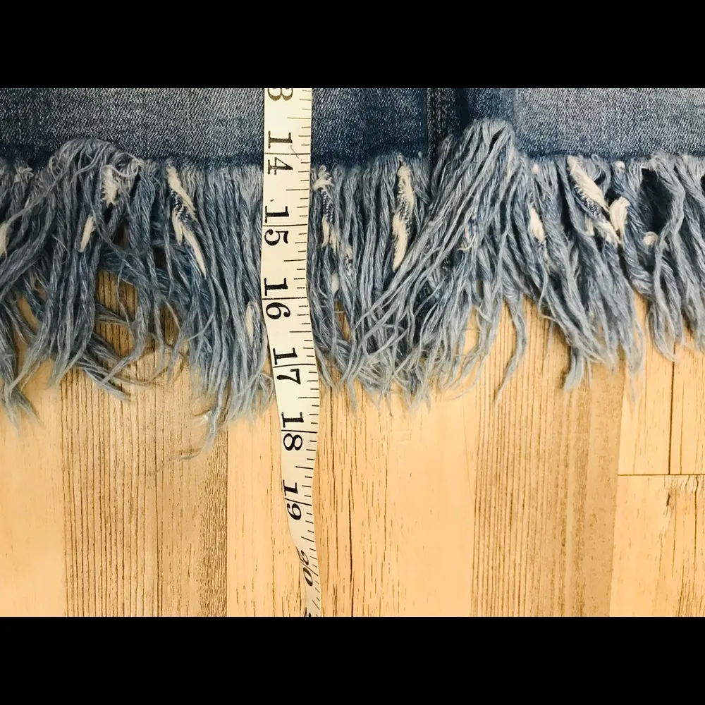 Black label fringe denim mini skirt sz small - Image 9