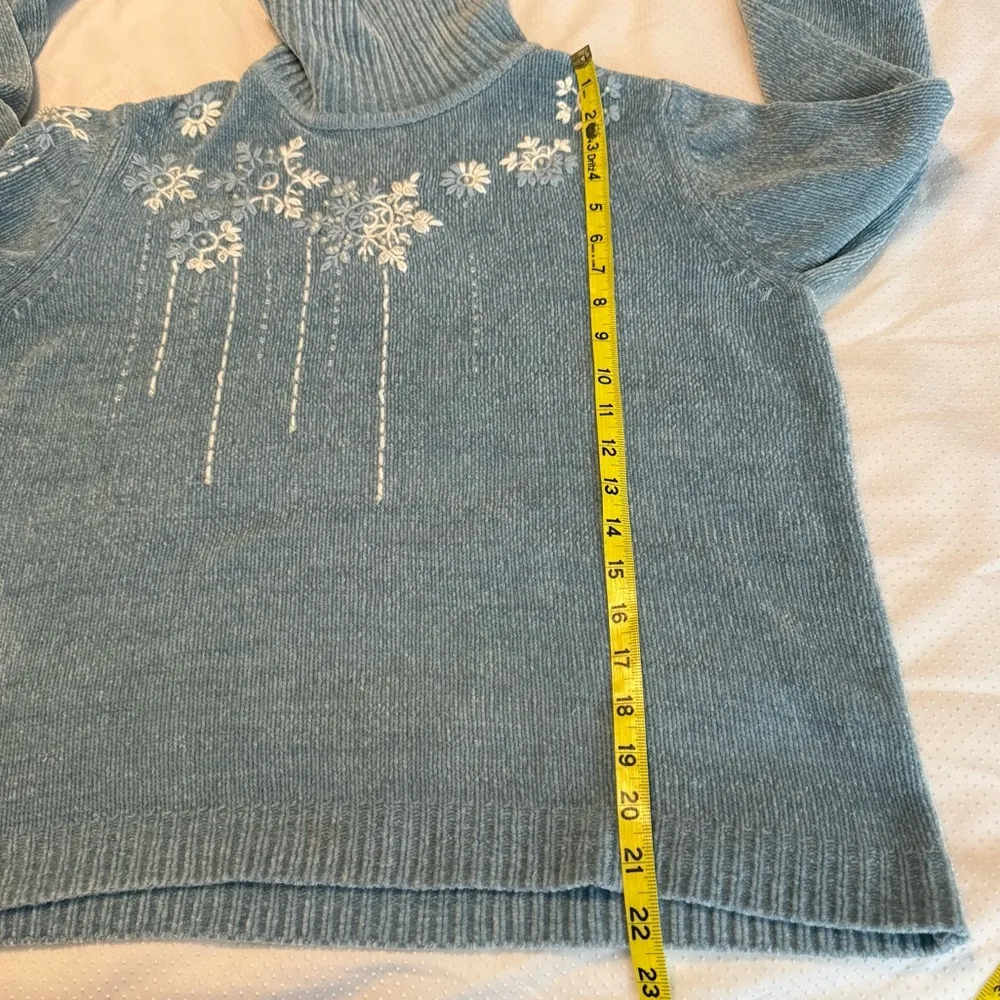 Alfred Dunner Blue Chenille Beaded Sweater Snowflakes Size Medium Embroidered - Image 11