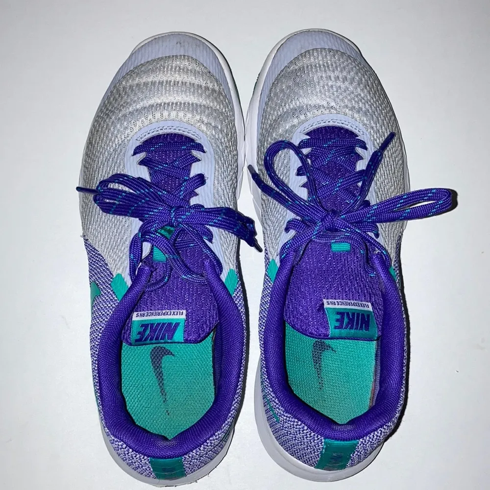 Nike Flex Experience RN 5 Women's Gray Running Shoes 844729-500 Women’s Size 8.5 - Image 4