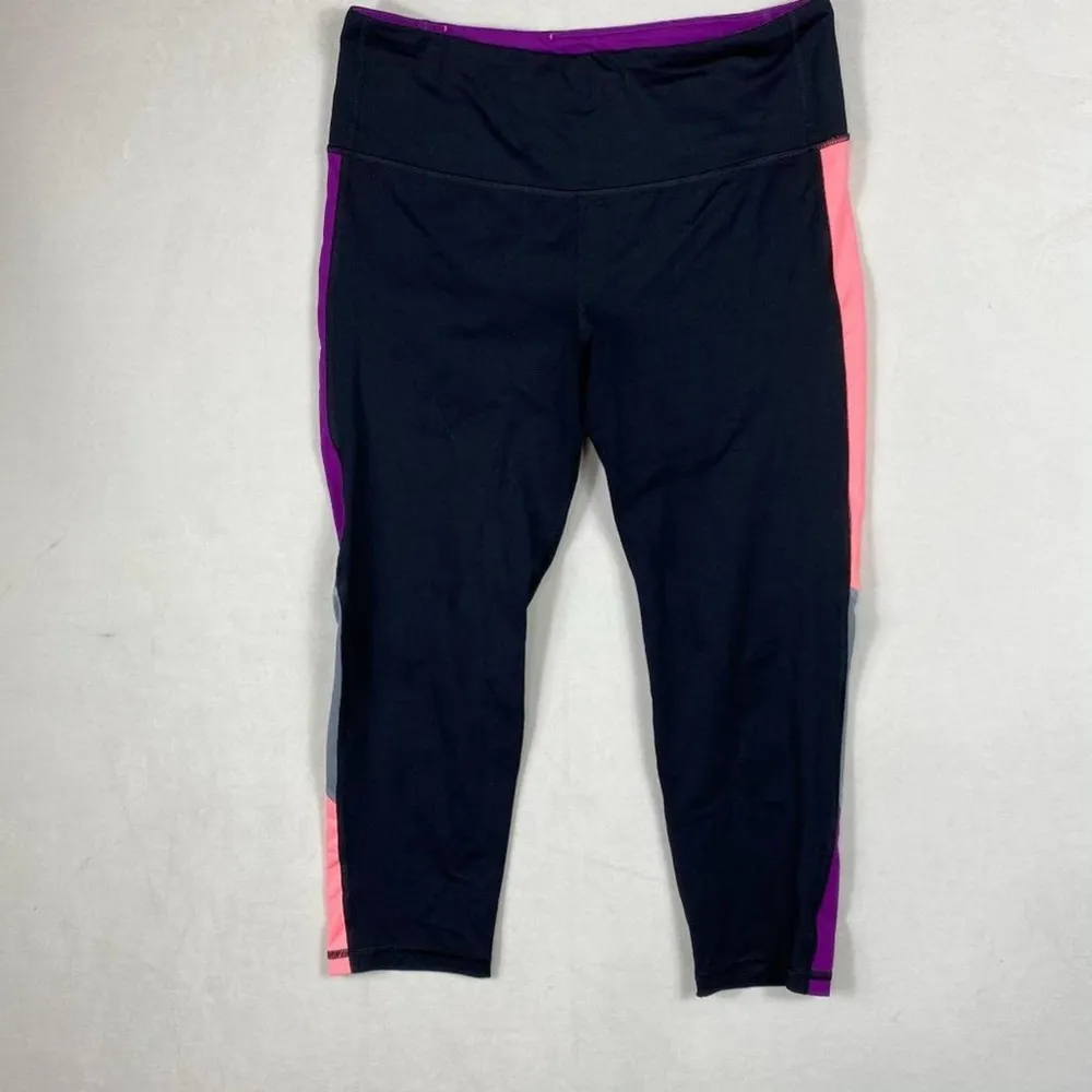 Victoria's Secret Cropped Color Block Black/Pink/Grey/Pink Mesh Leggings-Med - Image 3