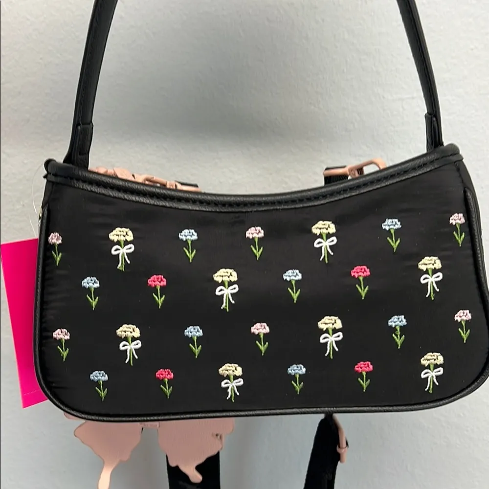 💐Betsey Johnson | Flower Shoulder Bag Includes Charm w/ Removable Strap - Image 5