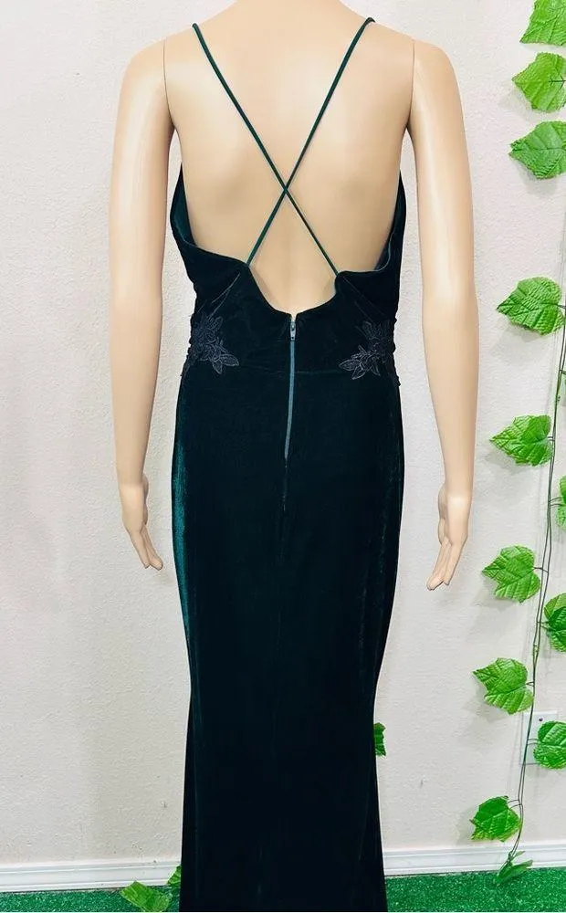 Windsor Velvet Fairy Emerald Dress - Image 12