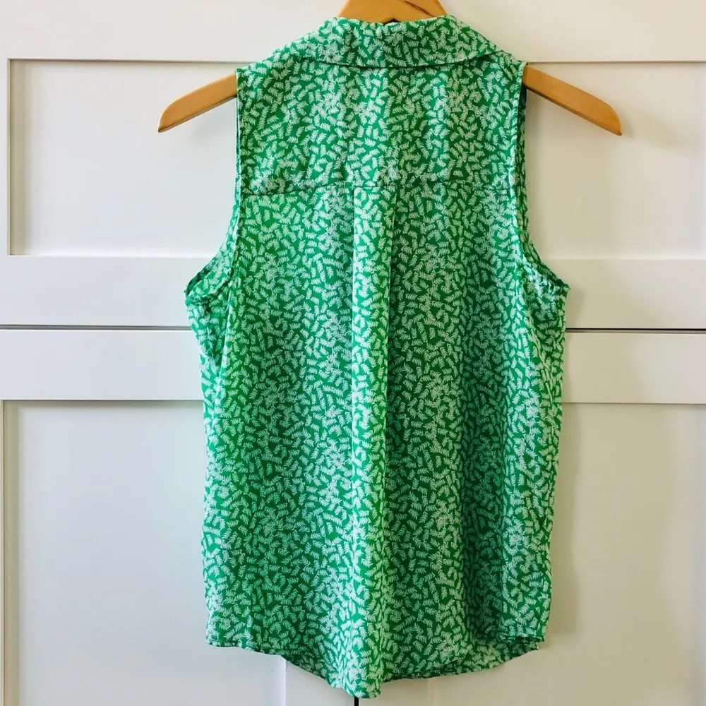 Who What Wear Floral Leaf Sleeveless Green Flow Blouse Top, sz. XS - Image 7