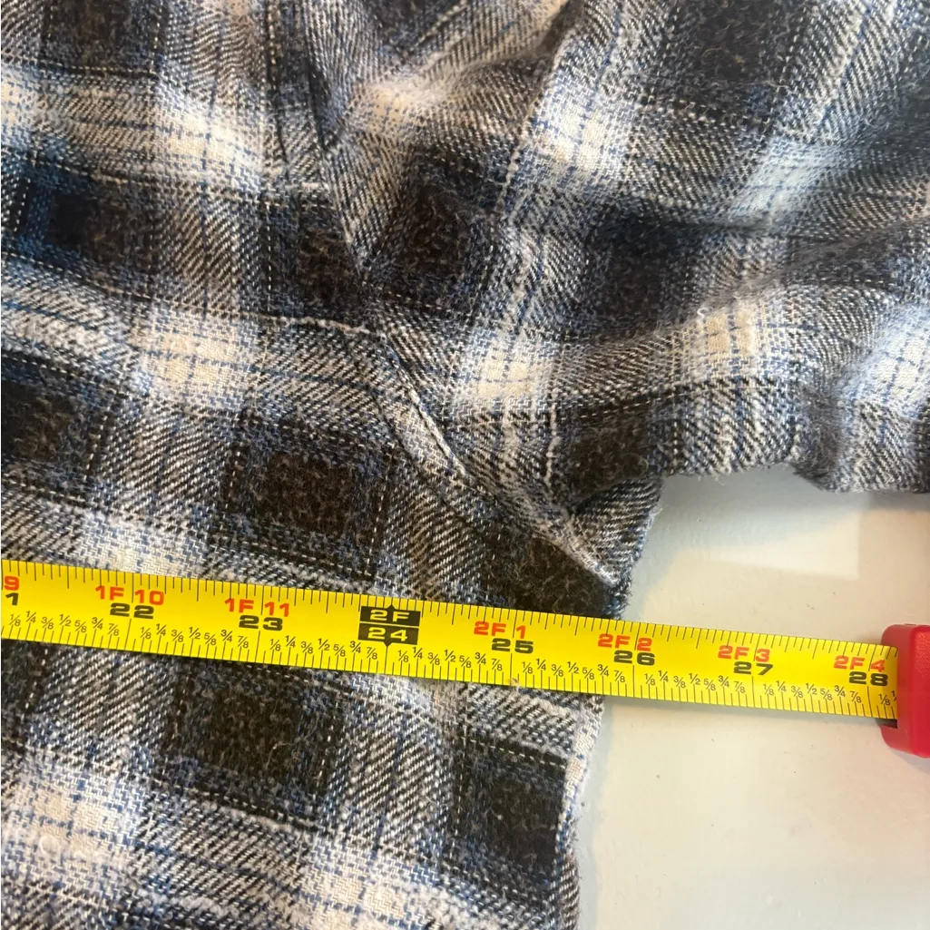 BDG Urban Outfitters‎ Navy Plaid Hi-Low Flannel Shirt Frayed Grunge Size 0439 - Image 7