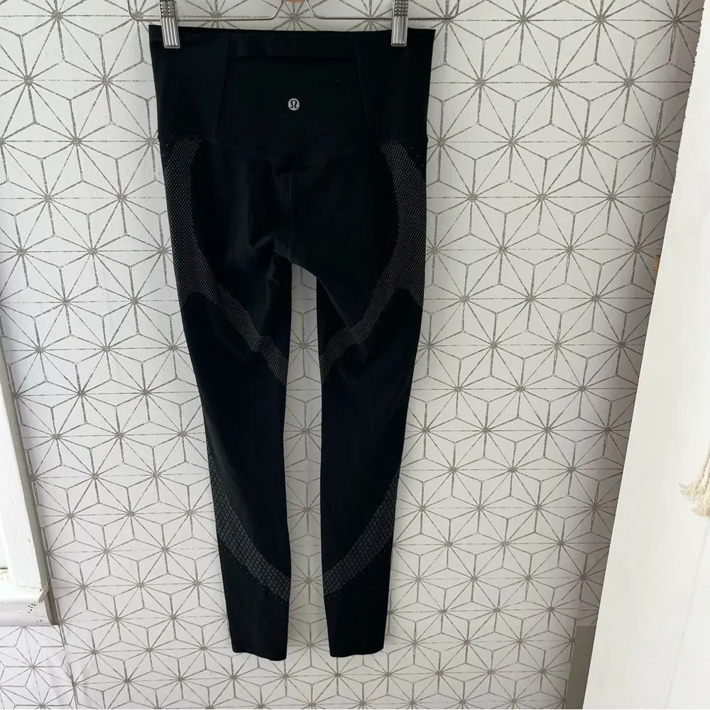 Lululemon Mapped Out High-Rise Tight 28"
Black / Glacier Grey - Image 11