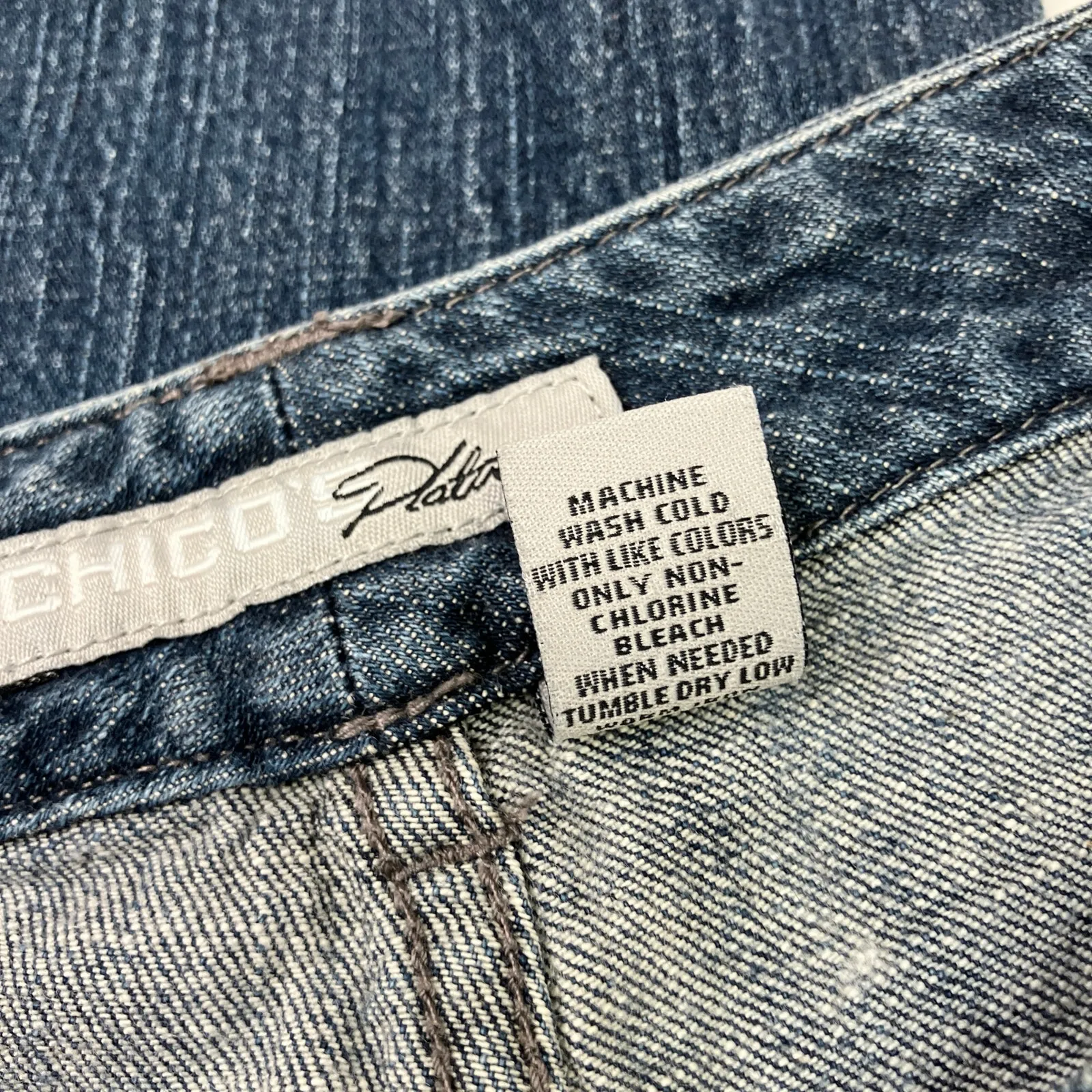 Chico's Platinum | Faded Medium Wash Jeans Straight Leg Womens 1.5 SHORT Blue Size 10 - Image 4