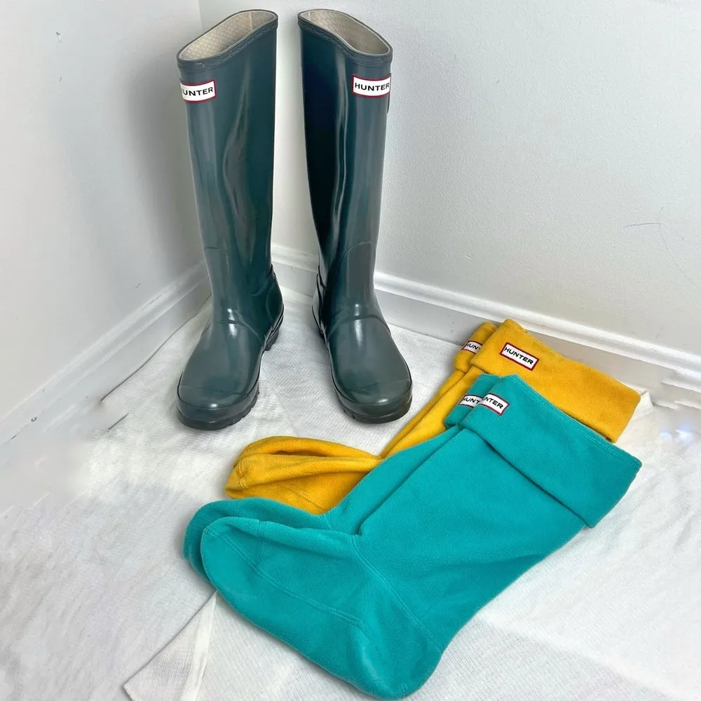 Hunter  Tall Wellies Gloss Rain boots Size 7 Dark Gray w/ 2 pair of inserts - Image 2